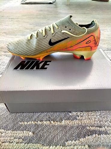 top notch: Футбольные бутсы Nike (сороконожки/копы для натурального газона) - — 2