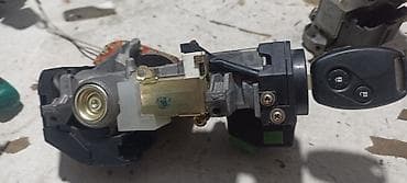 fit: Honda 2002 г., Б/у, Оригинал, ОАЭ — 5