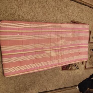 обмен старого матраса на новый: Матрас детский,б/у,в хорошем состояние,есть пятна(но можно сшить новый — 2