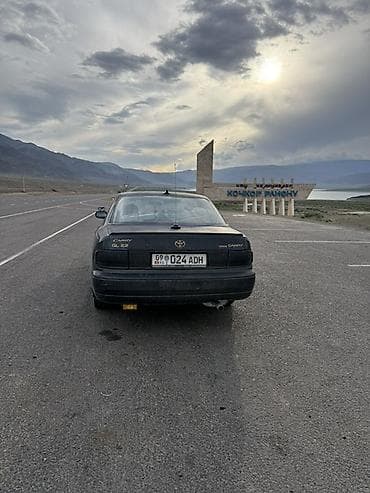 Toyota Camry: 1992 г., 2.2 л, Механика, Бензин, Седан — 5