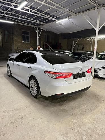 subaru forester 1: Toyota Camry: 2019 г., Седан — 3