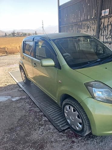 Toyota Passo: 2005 г., 1.3 л, Автомат, Бензин, Хэтчбэк