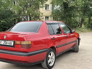 продаю вазу: Volkswagen Vento: 1992 г., 1.8 л, Механика, Бензин, Седан — 5