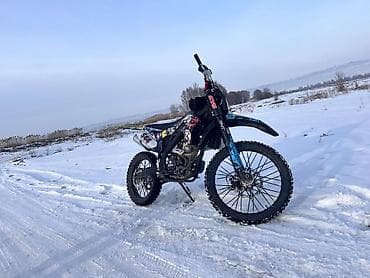 рига 16: Кросс-эндуро мотоцикл 250 см³ (примерно) с агрессивной внедорожной — 2