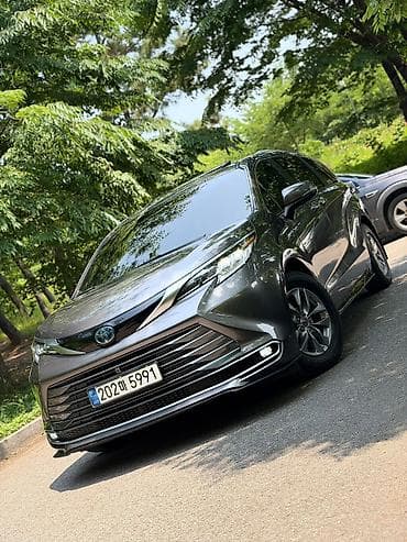 Унаа: Toyota Sienna: 2021 г., 2.5 л, Автомат, Гибрид, Вэн/Минивэн — 2