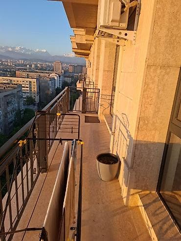 аристократ: 1 комната, 52 м², 14 этаж, Свежий ремонт — 3