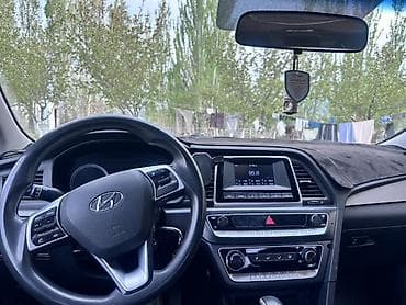 Hyundai Sonata: 2019 г., 2 л, Автомат, Газ, Седан — 2
