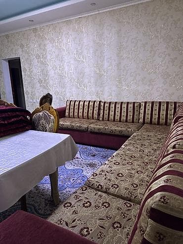 уголки метал: Угловой диван, C подушками — 9