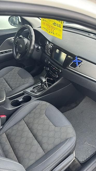 kia cornival: Kia Niro: 2019 г., 1.6 л, Робот, Гибрид, Кроссовер — 3