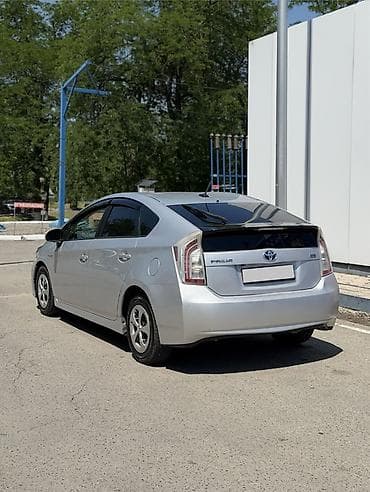 prius: Toyota Prius: 2013 г., 1.8 л, Автомат, Гибрид, Хэтчбэк — 5