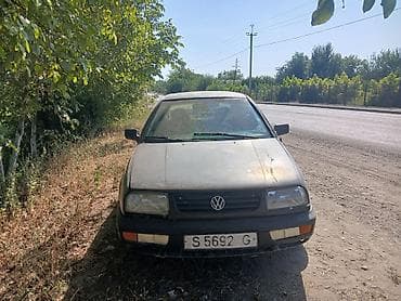 полироль авто: Volkswagen Vento: 1995 г., 1.8 л, Механика, Бензин, Седан — 4