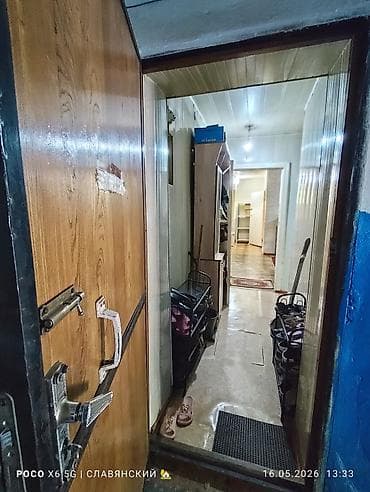 район киркомстром: 3 комнаты, 57 м², 104 серия, 1 этаж, Старый ремонт — 2