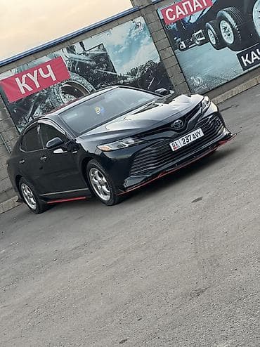 Унаа сатуу: Toyota Camry: 2018 г., 2.5 л, Типтроник, Гибрид, Седан — 1