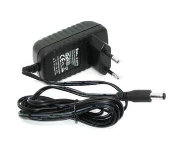 зарядные устройства для ноутбуков: Зарядник для роутера 5V 2.5A 5.5*2.1 мм Art. 998 Специальная цена — 1