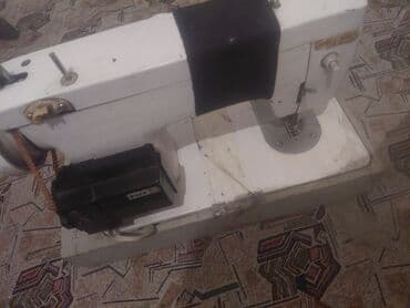 70 сом: Продаю швейные машинки в рабочем состоянии ножная Feiyue ножная — 2