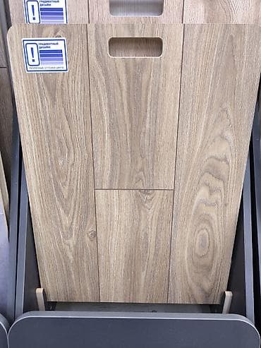 Ламинат/ПВХ-плитка с древесной текстурой дуба - Дизайн: натуральный