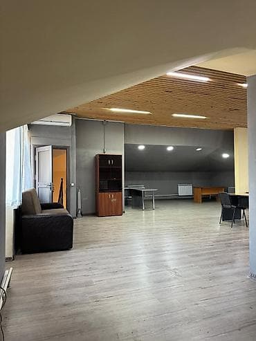 🏢 Продается офисное здание в Золотом квадрате Бишкека 💰 Цена: $1 650