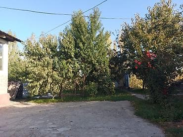 бу гараж: Продаётся кирпичный дом в Калыс Ордо 100м2: 4 комнаты, ванная — 4