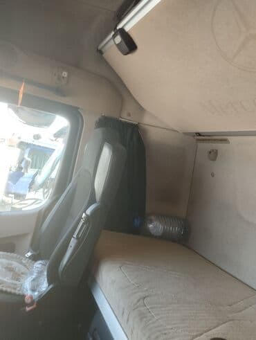 клас трактор: Тягач, Mercedes-Benz, 2013 г., Тентованный — 10