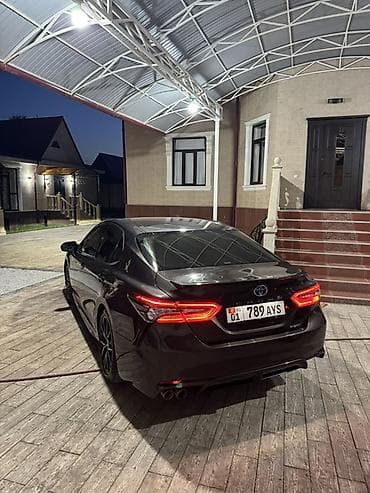 corolla levin: Toyota Camry: 2021 г., 2.5 л, Автомат, Гибрид, Седан — 2