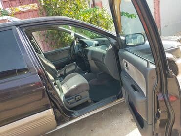 mcv 21: Mitsubishi Space Wagon: 1994 г., 2 л, Механика, Бензин, Минивэн — 4