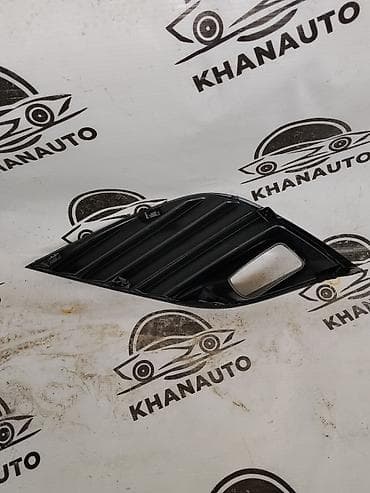 заглушки туманников: Декоративные накладки Пластик, Toyota, 2018 г. — 2