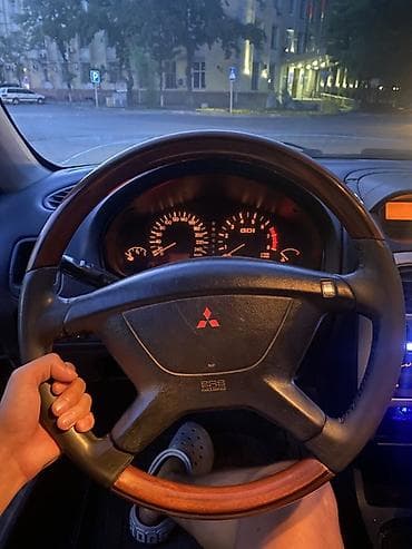 lancer 10: Mitsubishi Carisma: 2000 г., 1.8 л, Автомат, Бензин, Хэтчбэк — 10