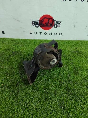 type r: Подушка двигателя HONDA civic SXE10 1.7 2005 (б/у) — 1