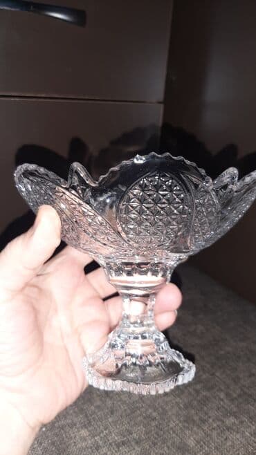 вазы большие: 6 вазочек. новые — 3