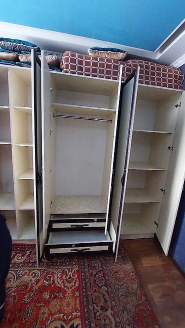 Дом и сад: Продаётся спальный гарнитур (комплект мебели) В комплект входит: ✔️ — 7