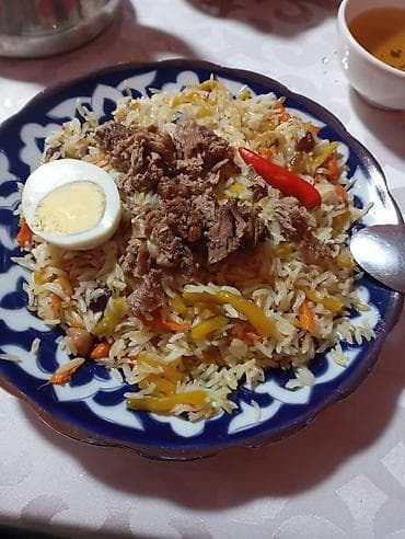 ящик для фруктов: Плов по-узбекски на тарелке. - Длиннозерный рис, разборная сочная — 1