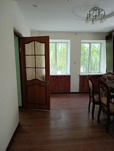 санузла: Сдается дом: 2 спальные комнаты, 2 гостиные, кухня, санузел — 9