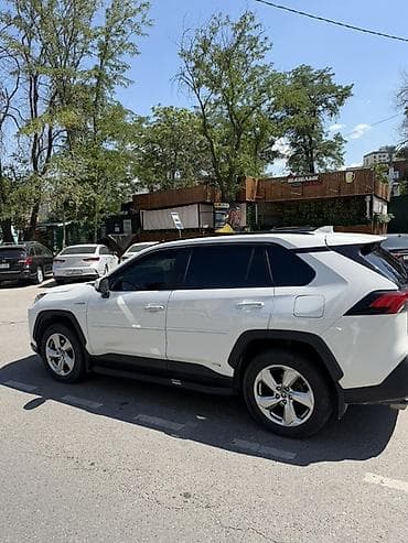 калыб: Toyota RAV4: 2019 г., 2.5 л, Автомат, Гибрид, Кроссовер — 4