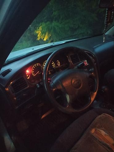 элантра 2004: Hyundai Elantra: 2001 г., 1.5 л, Автомат, Бензин, Седан — 5