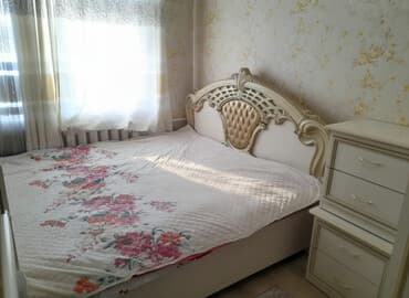 кровать комплект: Спальный гарнитур, Б/у, Двуспальная кровать, Другая страна производитель, МДФ, Самовывоз, цвет - Бежевый — 1