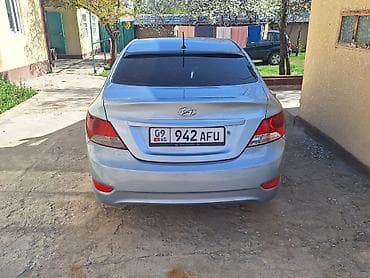 2011: Hyundai Accent: 2011 г., Механика, Седан — 2