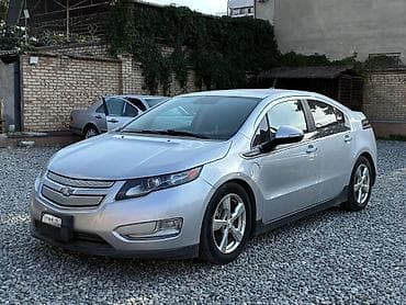 500: Chevrolet Volt: 2013 г., 1.4 л, Автомат, Гибрид, Седан — 4