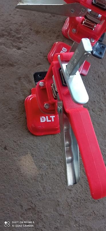 уи: Ручной подъёмник/панелеподъёмник DLT (монтажный домкрат для листовых — 3