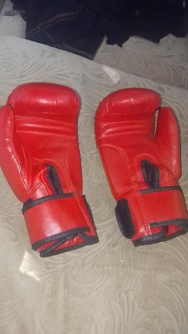 трико борьбы: Боксерские перчатки Everlast, красные. - Классическая форма с — 2