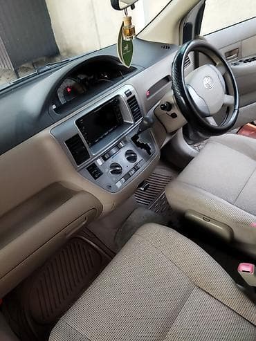 Продажа авто: Toyota Raum: 2004 г., 1.5 л, Автомат, Бензин, Минивэн — 7