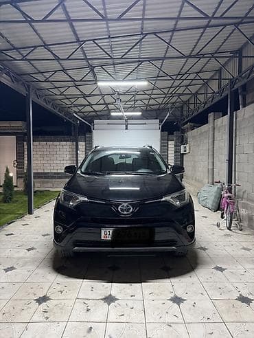 range over: Toyota RAV4: 2017 г., 2.5 л, Автомат, Бензин, Кроссовер — 1