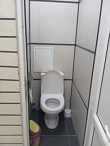 сдам комнату с хозяйкой: 1 комната, 13 м², Гостиничный тип, 1 этаж, Косметический ремонт — 10