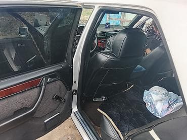 мерседес 220 е: Mercedes-Benz W124: 1995 г., 2.2 л, Бензин, Седан — 3