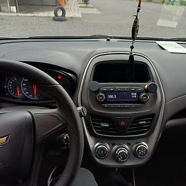 нанос машина: Chevrolet Spark: 2016 г., 1 л, Автомат, Бензин, Хэтчбэк — 1