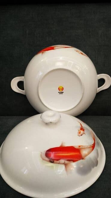 пасуда комплект: Продаются сервисы, первый комплект на 12 персон, производство фирмы — 8