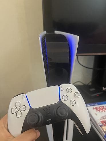 продам сони плейстейшен 5: Срочно!!!‼️ с дисководом PlayStation 5 + 825гб памяти+ 2 джойстика — 3