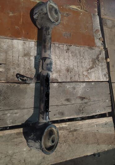 губа на ваз: Lexus LX 570 Продольный рычаг, Лексус рычаг продольный верхний Год — 1