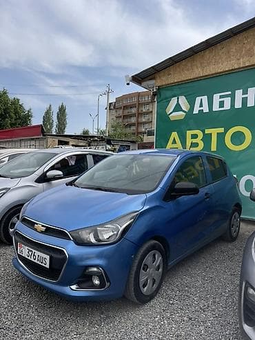 renault scenic: Chevrolet Spark: 2016 г., Хэтчбэк — 1