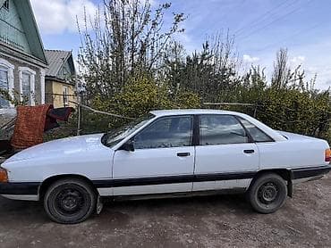 Audi: Audi 100: 1988 г., Ручные, Бензин, Седан — 4