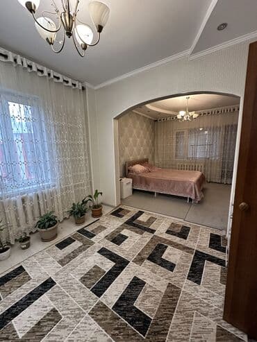 сдается 2 комнатная квартира на длительный срок: 2 комнаты, Риэлтор, Без подселения, С мебелью полностью — 4